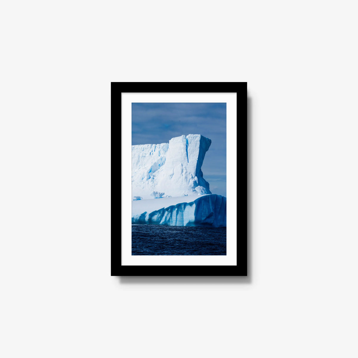 Drake Passage — small / black / mat