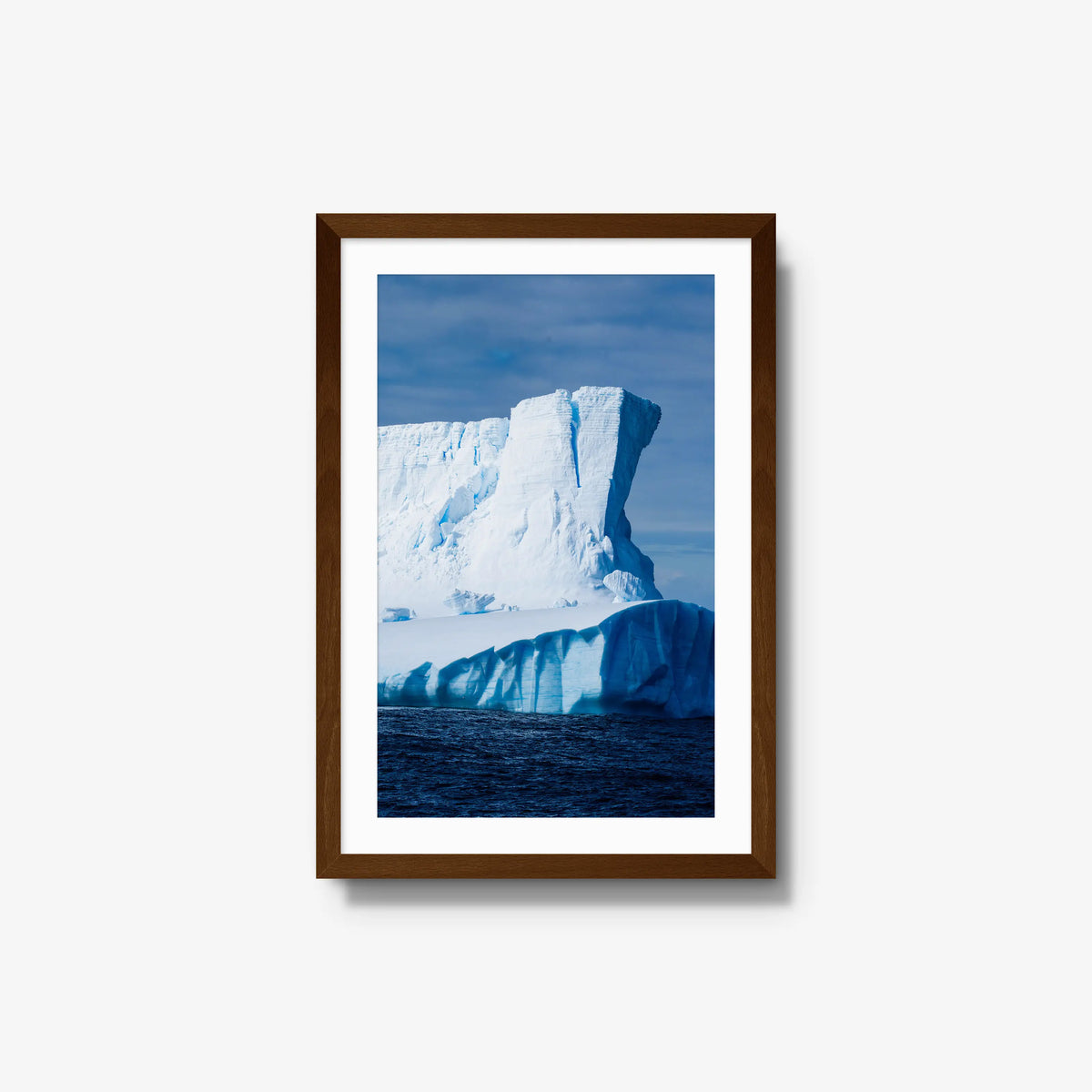 Drake Passage — medium / brown / mat