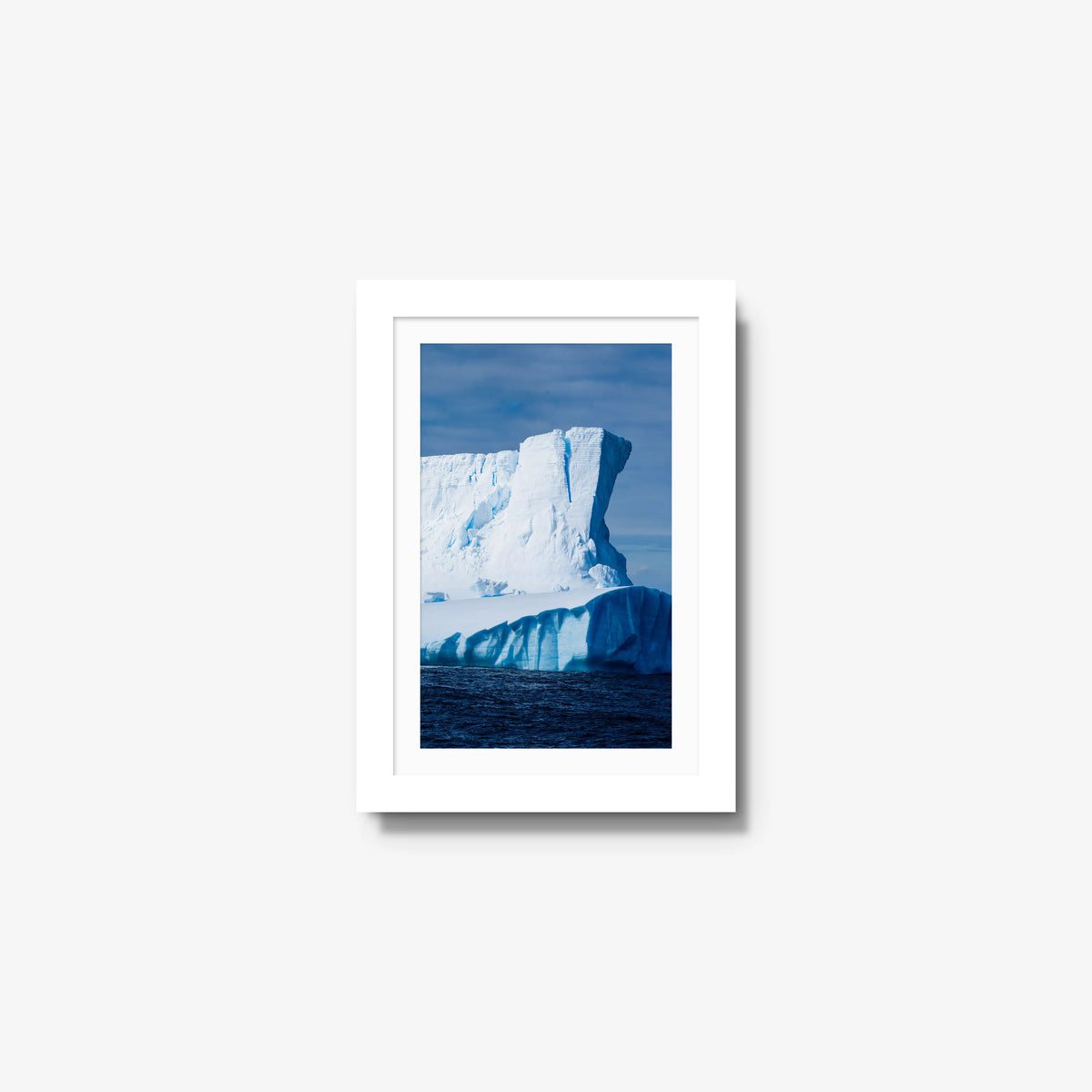 Drake Passage — mini / white / mat